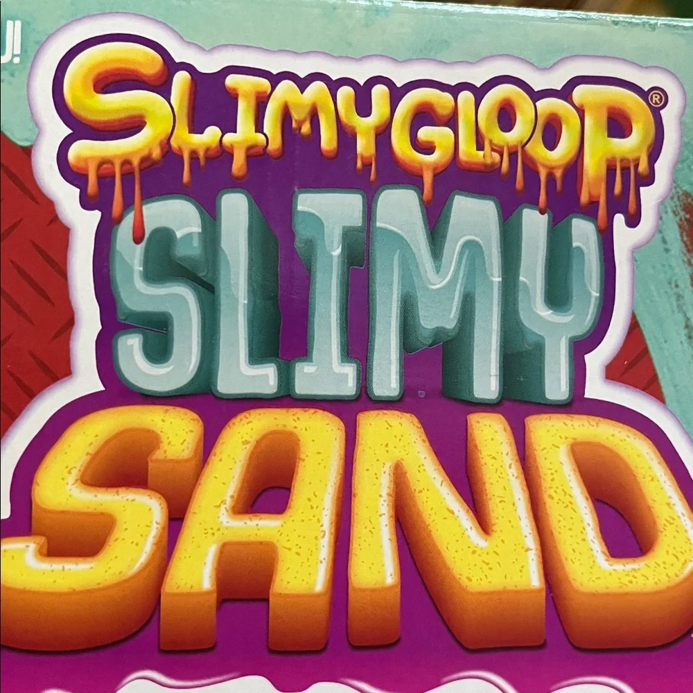 New SLIMYGLOOP® Slimy Sand Construct and Crush Mold and Stretch Creations trucks